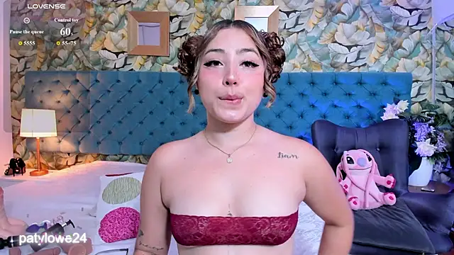 Snapshot of PatyLawrence chatting on 6, 5, 2026 PatyLawrence online show from 6, 5, 2026