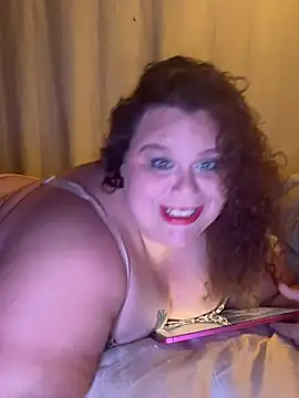 Snapshot of Fatpussybigass chatting on 4, 7, 2026 Fatpussybigass online show from 4, 7, 2026