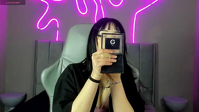 Snapshot of Sabrina_bloom chatting on 20, 9, 2025 Sabrina bloom online show from 20, 9, 2025