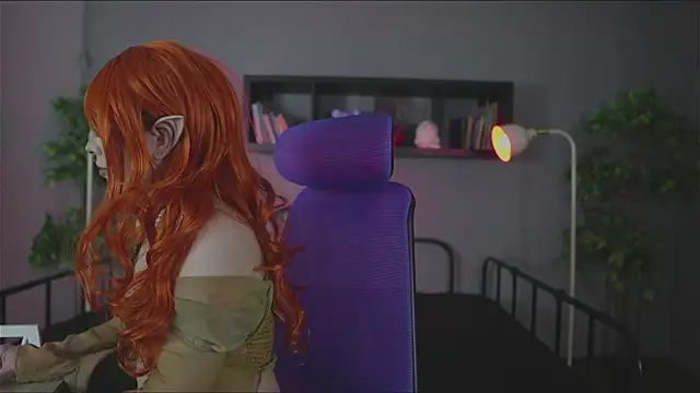 Snapshot of Sabrina_bloom chatting on 14, 11, 2025 Sabrina bloom online show from 14, 11, 2025