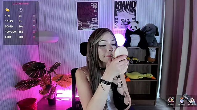 Snapshot of Sabrina_bloom chatting on 2, 3, 2026 Sabrina bloom online show from 2, 3, 2026