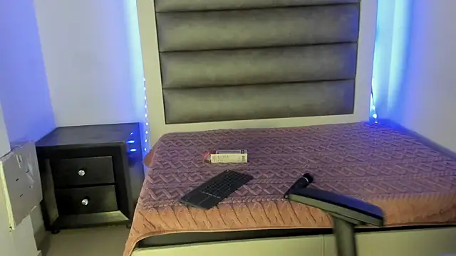 Andrea brunnette online show from 26, 9, 2025