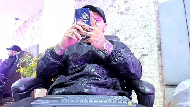 Snapshot of natevillage chatting on 8, 10, 2025 natevillage online show from 8, 10, 2025