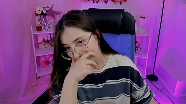 VirtuallVoyant online show from 26, 9, 2025