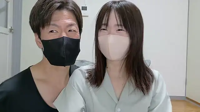 Snapshot of Miku-ooo chatting on 5, 10, 2025 Miku-ooo online show from 5, 10, 2025