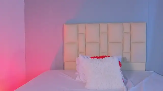 Zafiro  Brown online show from 3, 12, 2025