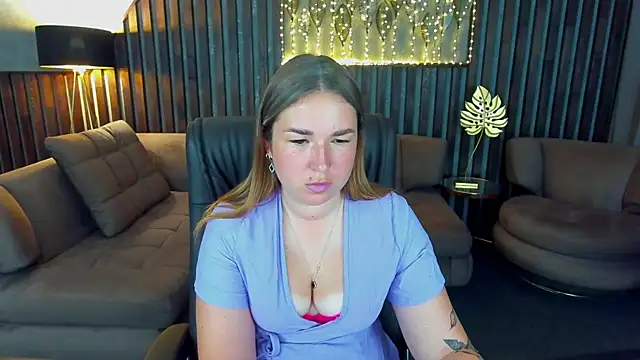 Snapshot of Sofii_darling chatting on 17, 7, 2026 Sofii darling online show from 17, 7, 2026