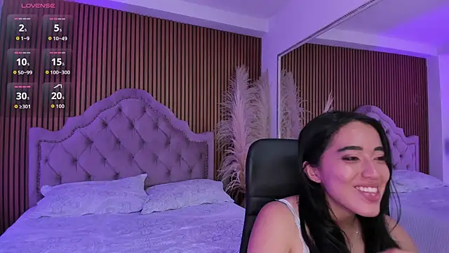 Starbutterflyy  online show from 12, 2, 2026