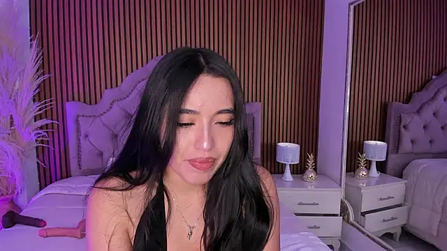 Starbutterflyy  online show from 14, 3, 2026