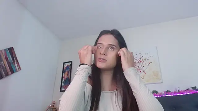 Snapshot of valentini_villa chatting on 22, 10, 2025 valentini villa online show from 22, 10, 2025