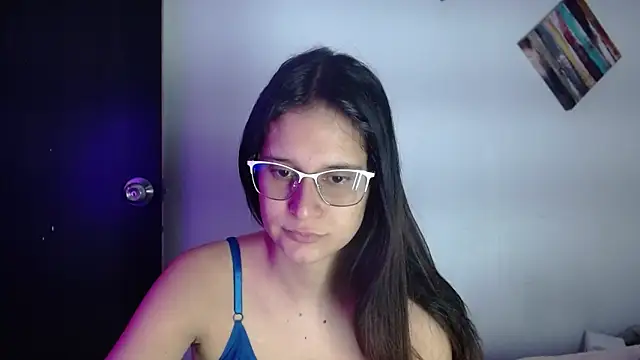 Snapshot of valentini_villa chatting on 21, 11, 2025 valentini villa online show from 21, 11, 2025