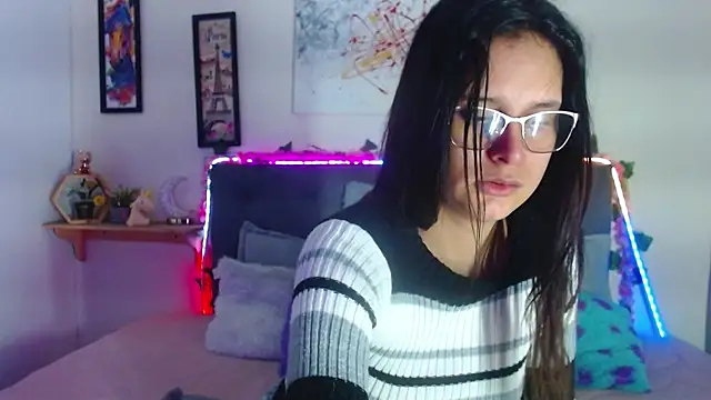 Snapshot of valentini_villa chatting on 27, 11, 2025 valentini villa online show from 27, 11, 2025