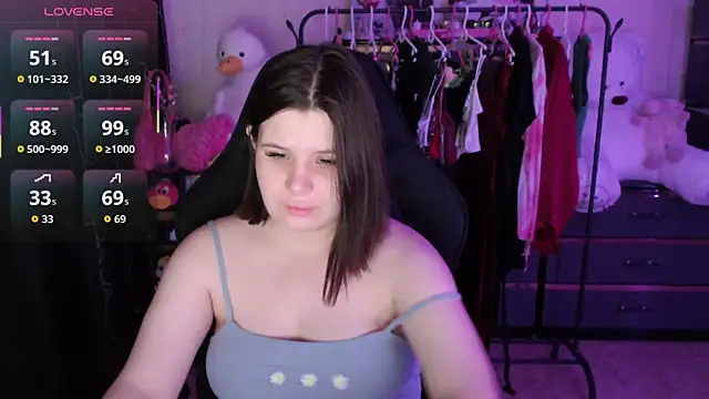 AmyVibess online show from 6, 4, 2026