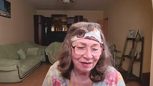 Betty Brick online show from 17, 5, 2026