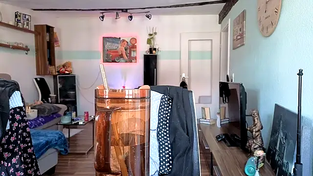 Seductively4 20 online show from 18, 7, 2026
