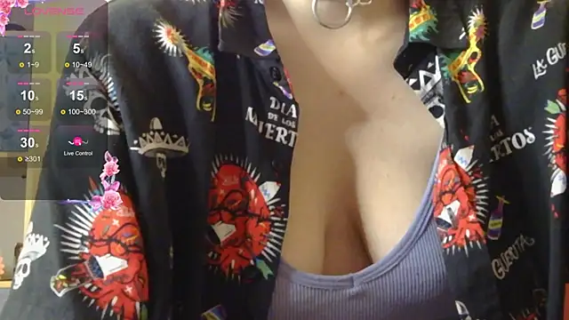 Snapshot of Marcia_Duran chatting on 7, 10, 2025 Marcia Duran online show from 7, 10, 2025