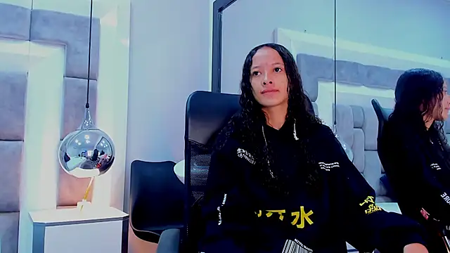 JuliettaBleer online show from 28, 9, 2025