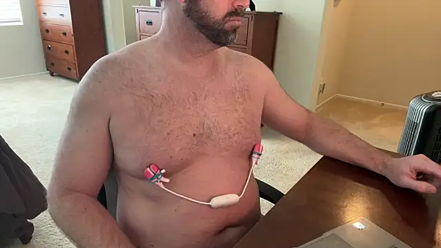 Snapshot of spongers1402 chatting on 25, 3, 2026 spongers1402 online show from 25, 3, 2026