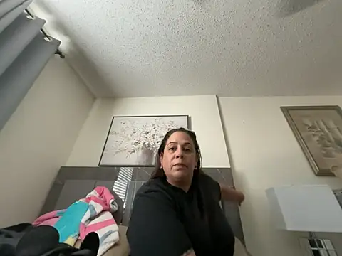 PrettyKittyMia online show from 19, 4, 2026