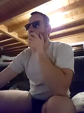 Snapshot of BrunJulienMetis chatting on 9, 2, 2026 BrunJulienMetis online show from 9, 2, 2026