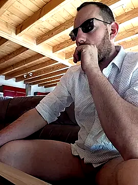 Snapshot of BrunJulienMetis chatting on 22, 2, 2026 BrunJulienMetis online show from 22, 2, 2026