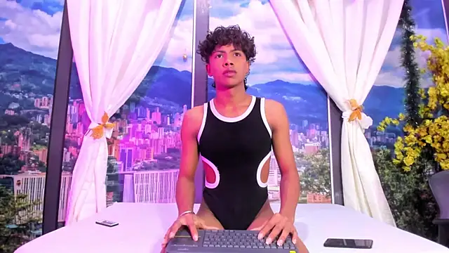 MilthonDelis online show from 18, 12, 2025