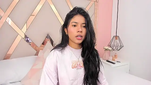Snapshot of samantaa_shy chatting on 14, 10, 2025 samantaa shy online show from 14, 10, 2025