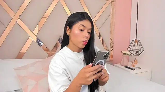 Snapshot of samantaa_shy chatting on 15, 10, 2025 samantaa shy online show from 15, 10, 2025