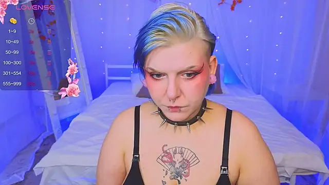 bluelunaray online show from 24, 9, 2025