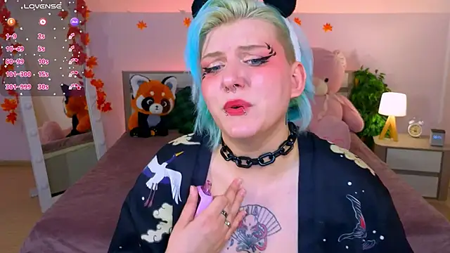 bluelunaray online show from 5, 10, 2025