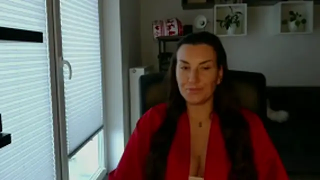 Snapshot of DonnaAmore chatting on 11, 11, 2025 DonnaAmore online show from 11, 11, 2025