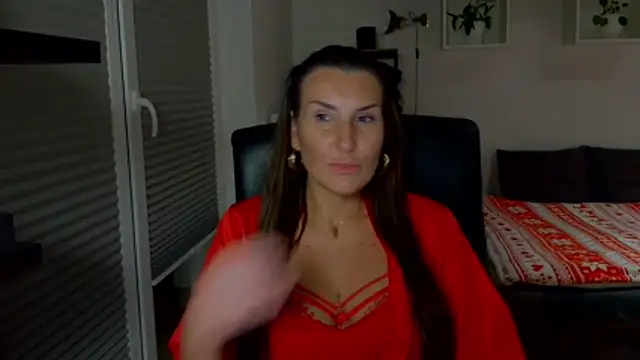 Snapshot of DonnaAmore chatting on 20, 11, 2025 DonnaAmore online show from 20, 11, 2025