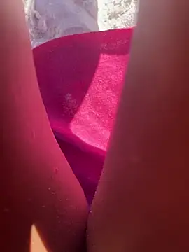 ninfetinha20 online show from 24, 4, 2026