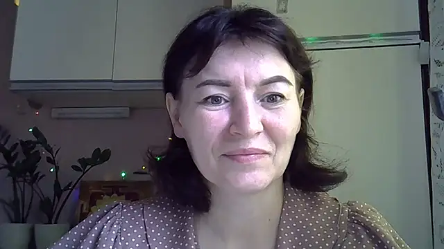 Snapshot of Krystal_82 chatting on 22, 9, 2025 Krystal 82 online show from 22, 9, 2025