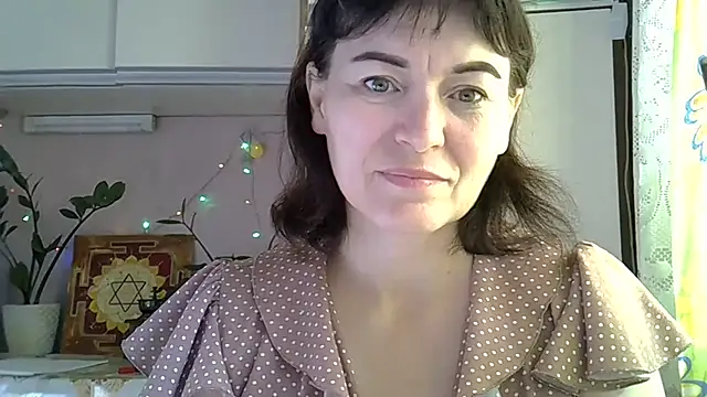 Snapshot of Krystal_82 chatting on 23, 9, 2025 Krystal 82 online show from 23, 9, 2025