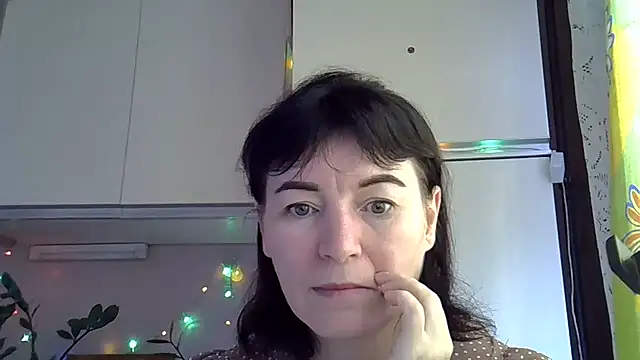 Snapshot of Krystal_82 chatting on 24, 9, 2025 Krystal 82 online show from 24, 9, 2025