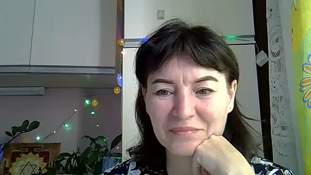 Snapshot of Krystal_82 chatting on 1, 10, 2025 Krystal 82 online show from 1, 10, 2025