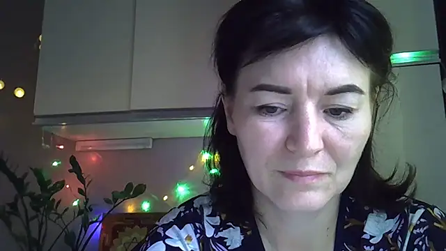 Snapshot of Krystal_82 chatting on 2, 10, 2025 Krystal 82 online show from 2, 10, 2025