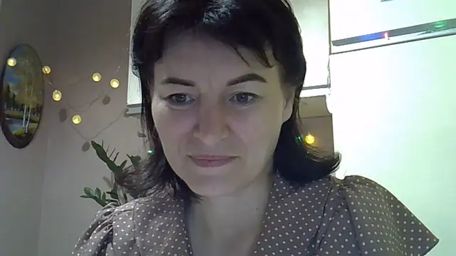 Snapshot of Krystal_82 chatting on 5, 10, 2025 Krystal 82 online show from 5, 10, 2025