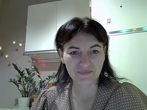 Snapshot of Krystal_82 chatting on 9, 10, 2025 Krystal 82 online show from 9, 10, 2025