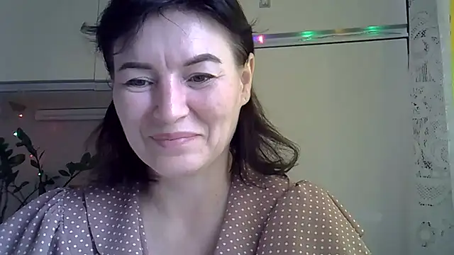 Snapshot of Krystal_82 chatting on 12, 10, 2025 Krystal 82 online show from 12, 10, 2025