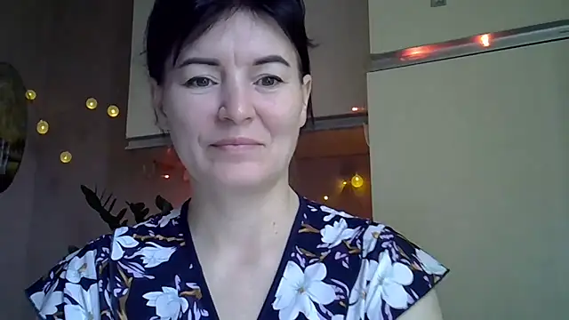 Snapshot of Krystal_82 chatting on 24, 10, 2025 Krystal 82 online show from 24, 10, 2025