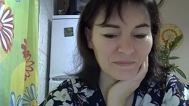 Snapshot of Krystal_82 chatting on 22, 11, 2025 Krystal 82 online show from 22, 11, 2025