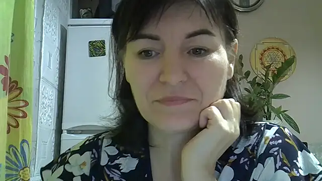 Snapshot of Krystal_82 chatting on 22, 11, 2025 Krystal 82 online show from 22, 11, 2025