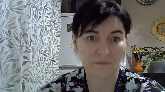 Snapshot of Krystal_82 chatting on 3, 12, 2025 Krystal 82 online show from 3, 12, 2025