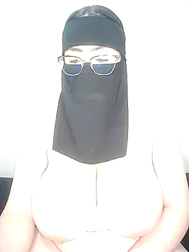 Snapshot of Arabic-loka chatting on 1, 10, 2025 Arabic-loka online show from 1, 10, 2025