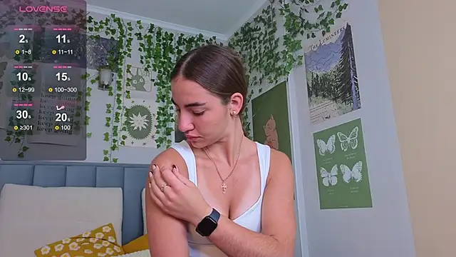 Ashley Pierce online show from 8, 11, 2025