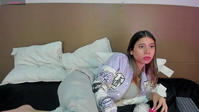 Rachell criss online show from 9, 4, 2026