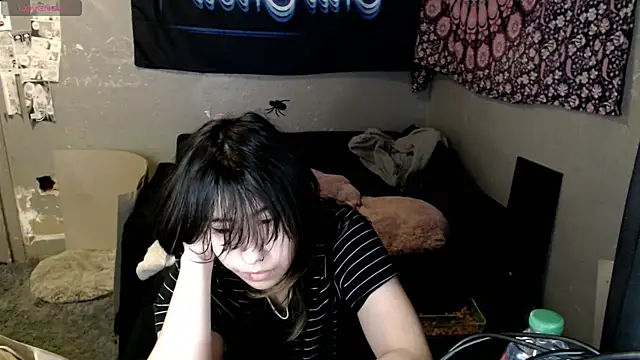 London Ray online show from 15, 10, 2025