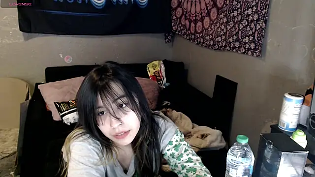 London Ray online show from 2, 11, 2025